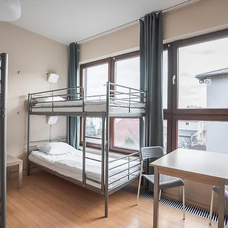 Hostel Wood Airport