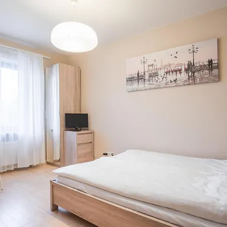 Hostel Wood Airport Warschau