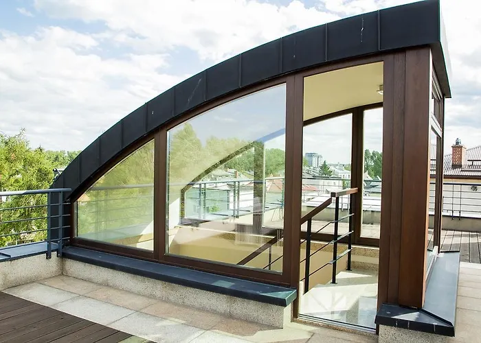 Green Wood Hostel Airport Hostel Warsaw