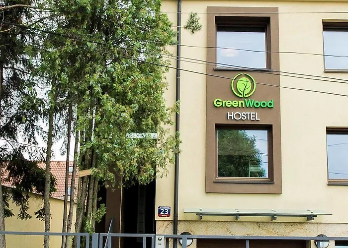 Green Wood Hostel Airport Hostel Warsaw