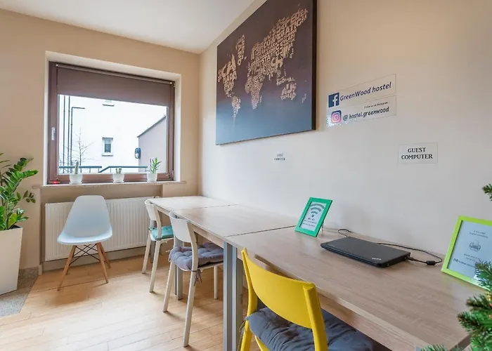 Hostel Green Wood Hostel Airport Warsaw