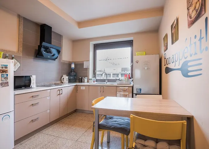 Hostel Green Wood Hostel Airport Warsaw