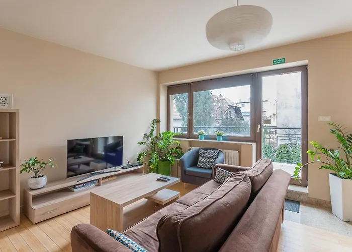 Green Wood Hostel Airport Warsaw