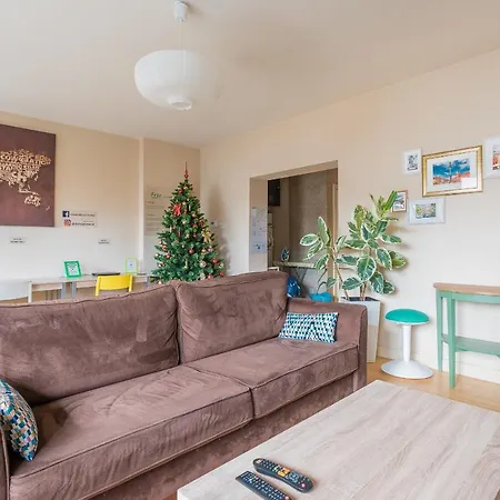 Hostel Wood Airport Βαρσοβία