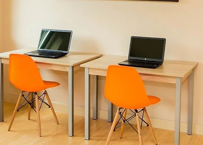 Wood Airport * Warszawa