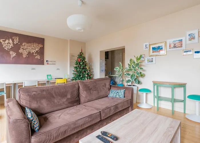 Vandrerhjem Wood Airport Warszawa